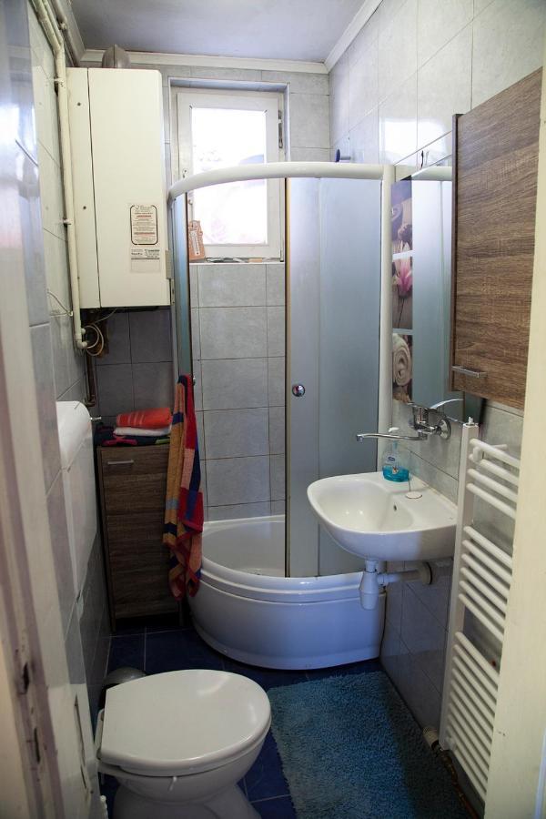 Apartman Ksenija Ðakovo Eksteriør billede