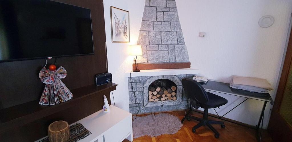 Apartman Ksenija Ðakovo Eksteriør billede