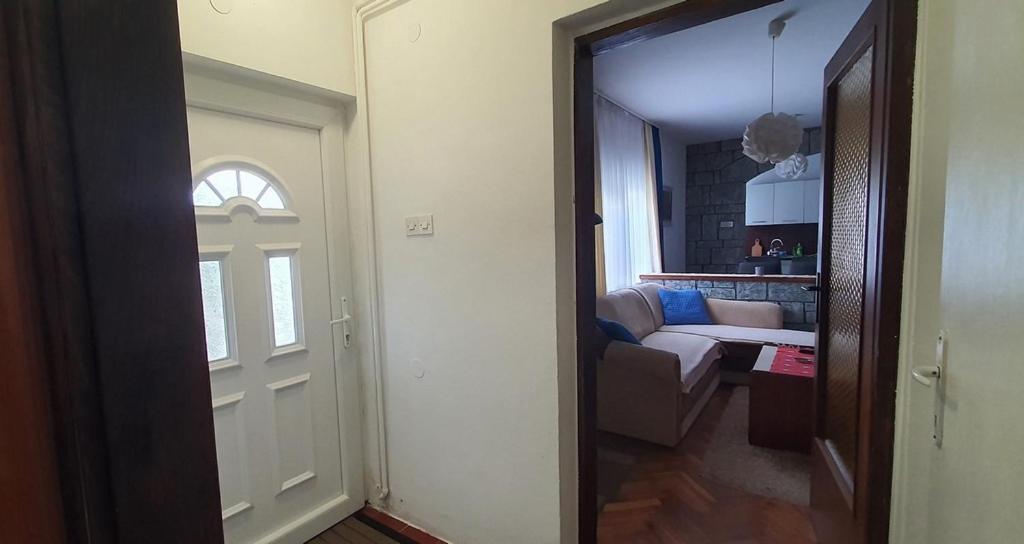 Apartman Ksenija Ðakovo Eksteriør billede